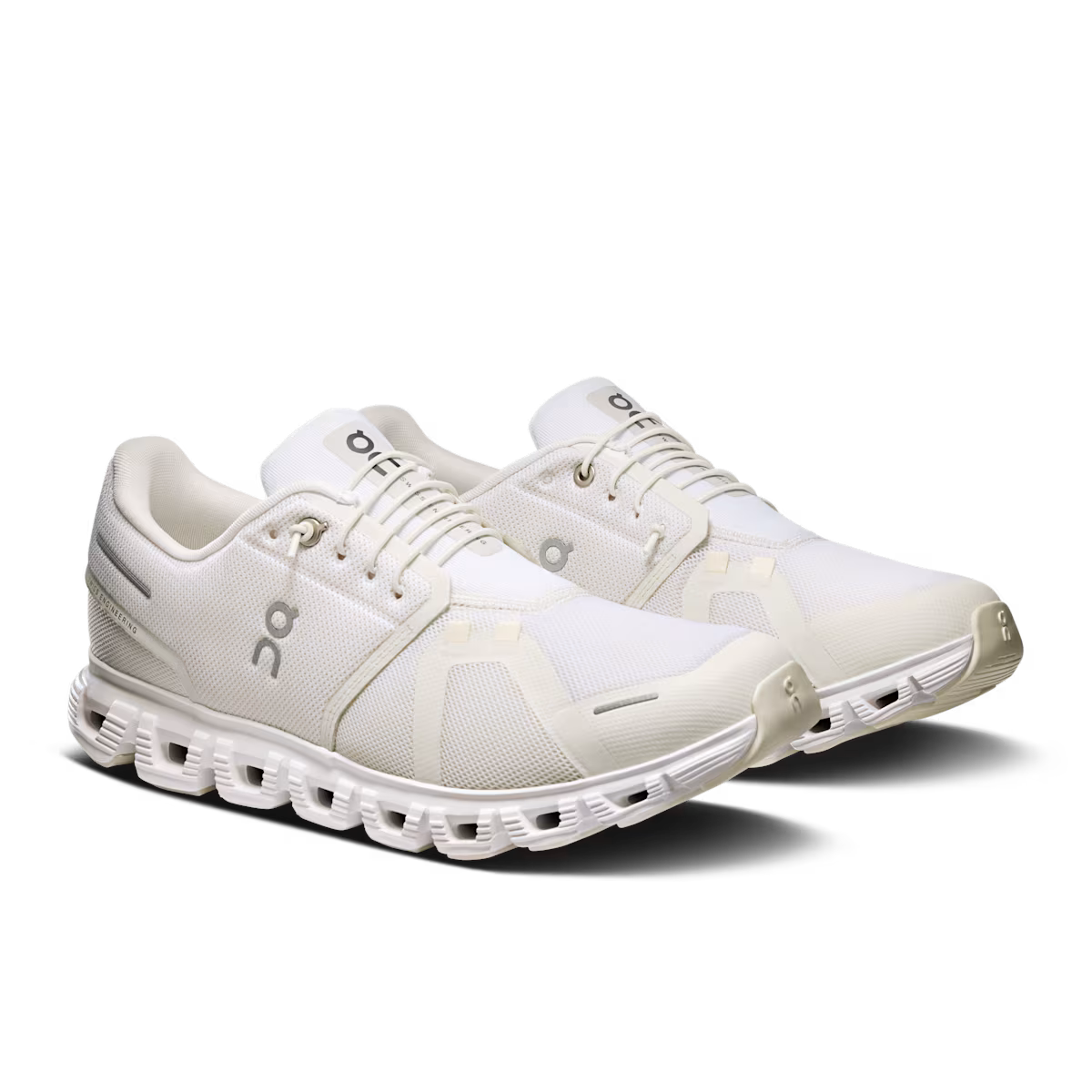 Running Cloud 6 — White White
