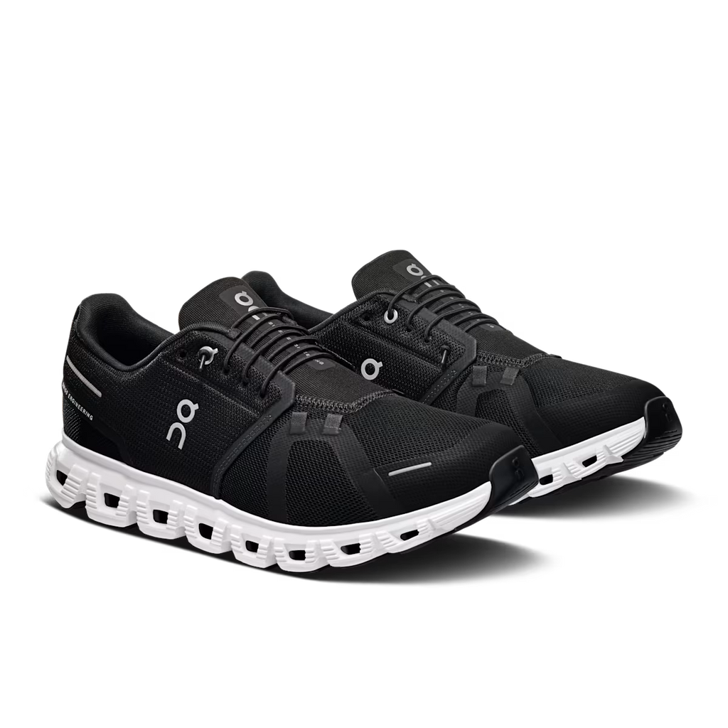 Running Cloud 6 — Black White